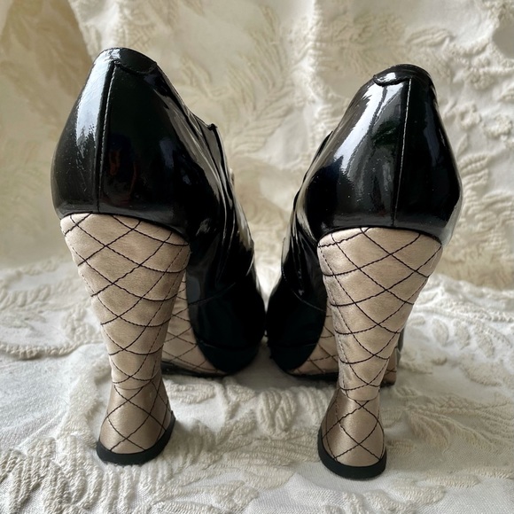 Emporio Armani Platform Booties Black Lacquer - Picture 3 of 6